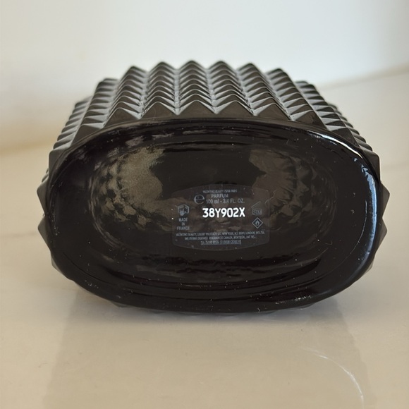 Valentino Born in Roma Uomo Extradose NEVER USED - Picture 3 of 3